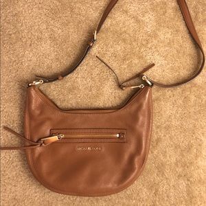 MK Michael Kors Crossbody Dark Camel